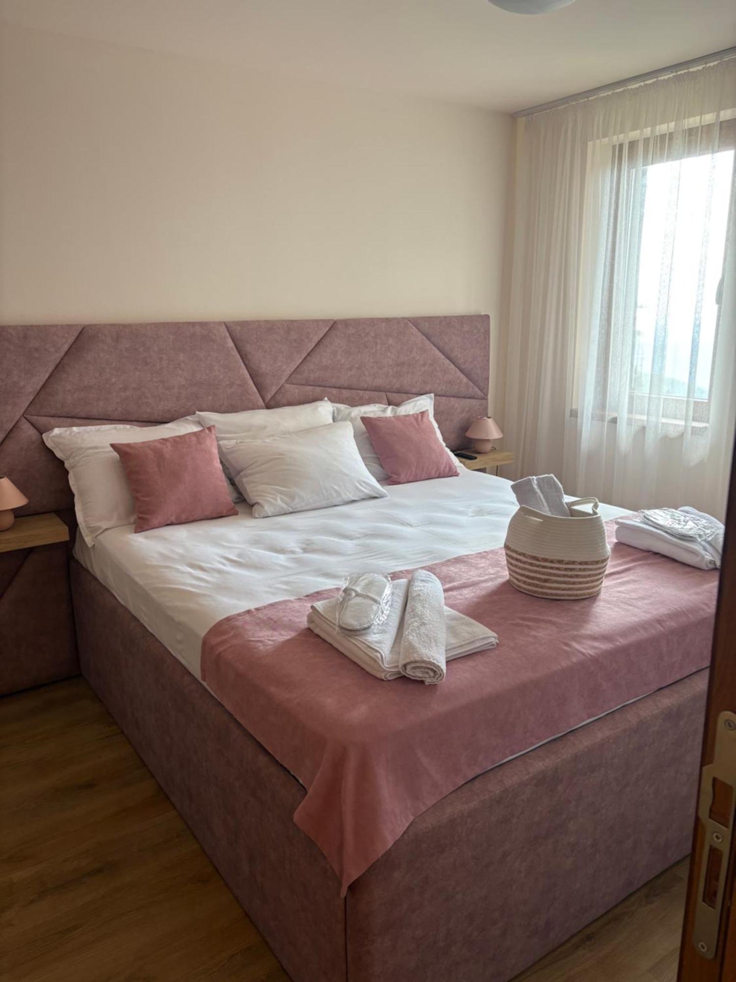 Grand Resort Luxury Apartment بامبوروفو المظهر الخارجي الصورة